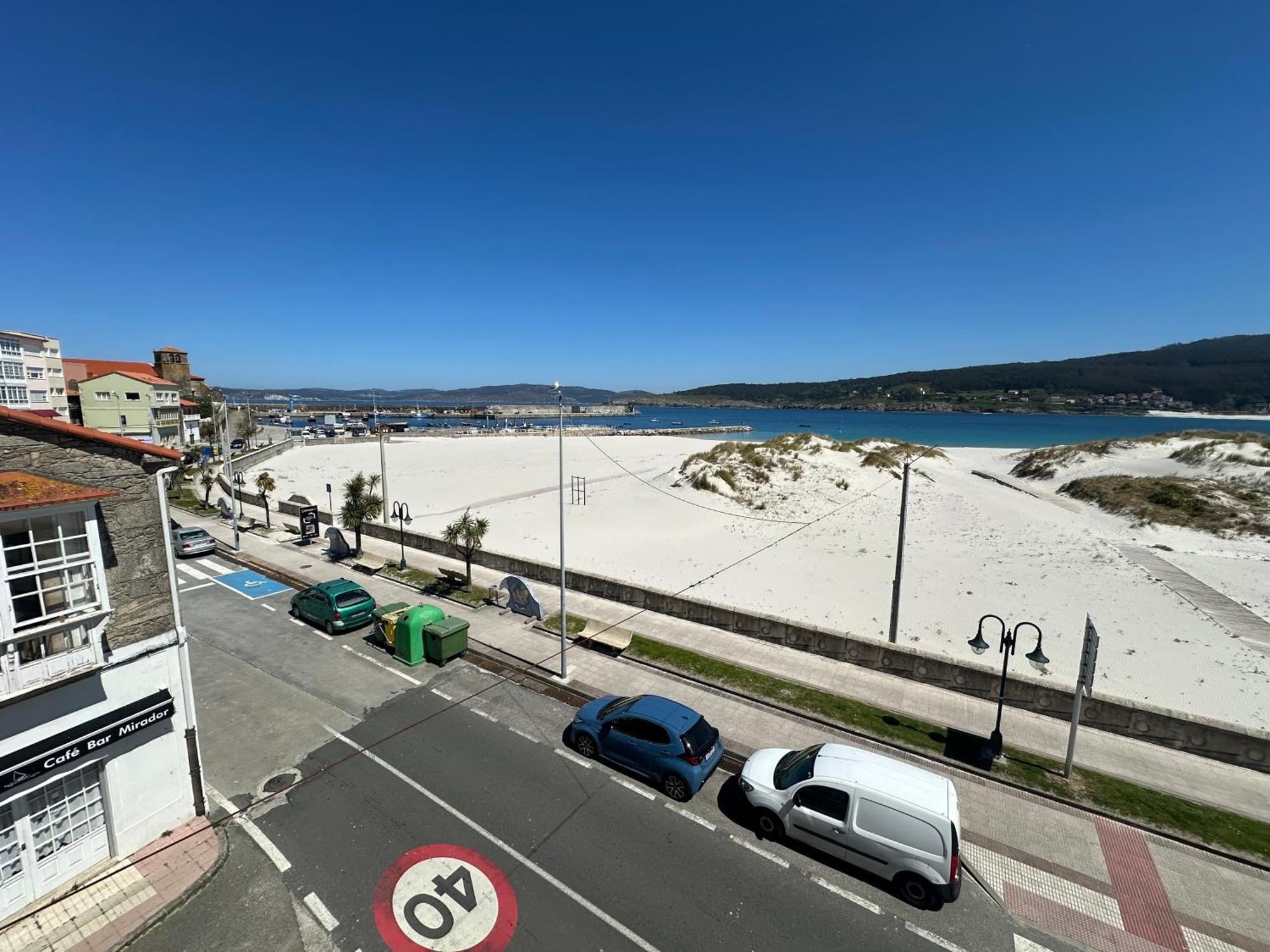Ferienwohnung A Terraza Pequena By Oktheway Laxe Exterior foto